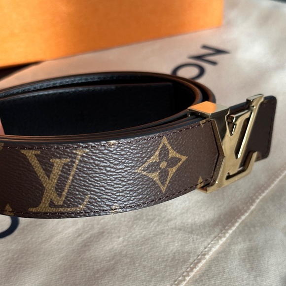 Louis Vuitton 30mm Reversible Belt - Picture 3 of 3